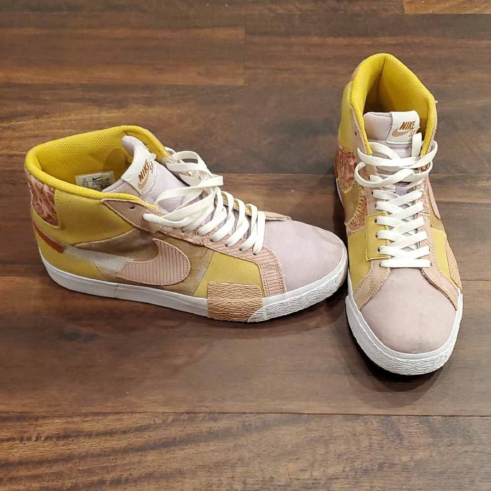 Nike SB High-Top Sneakers